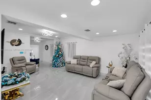 2464 NW 104th St, Miami, FL 33147 - Photo 4