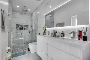 2464 NW 104th St, Miami, FL 33147 - Photo 22