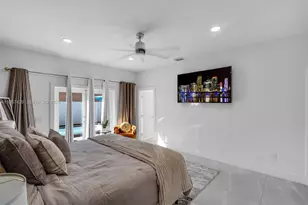 2464 NW 104th St, Miami, FL 33147 - Photo 20