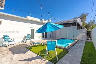 2464 NW 104th St, Miami, FL 33147 - Photo 30