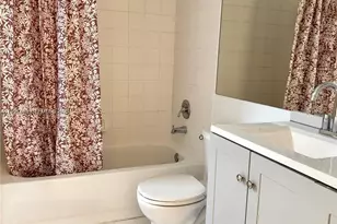 19555 E Country Club Dr, Aventura, FL 33180 - Photo 8