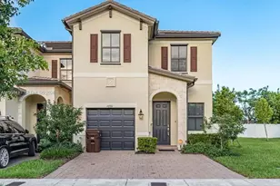 10301 W 32nd Ln, Hialeah, FL 33018 - Photo 2