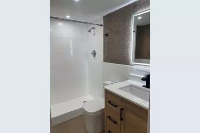 17021 N Bay Rd #124, Sunny Isles Beach, FL 33160 - Photo 10
