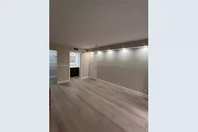 17021 N Bay Rd #124, Sunny Isles Beach, FL 33160 - Photo 8