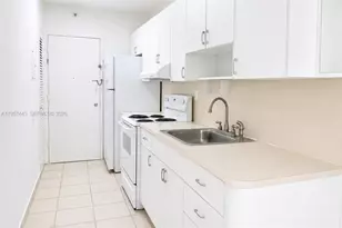 100 Lincoln Rd, Miami Beach, FL 33139 - Photo 6