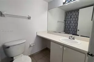 666 W 81st St, Hialeah, FL 33014 - Photo 14