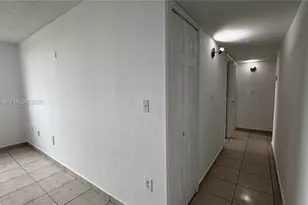 666 W 81st St, Hialeah, FL 33014 - Photo 8