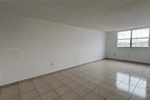 666 W 81st St, Hialeah, FL 33014 - Photo 2