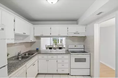 330 SE 2nd St #501G, Hallandale Beach, FL 33009 - Photo 16