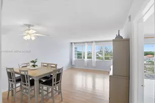 330 SE 2nd St, Hallandale Beach, FL 33009 - Photo 28