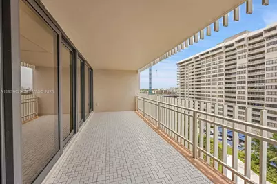 2 Grove Isle Dr #B907, Miami, FL 33133 - Photo 4