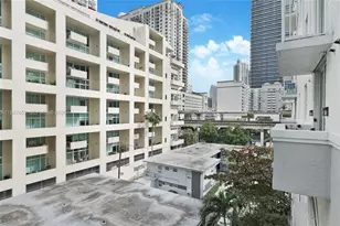 115 SW 11th St, Miami, FL 33130 - Photo 16