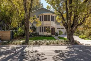 2330 Overbrook St, Coconut Grove, FL 33133 - Photo 4