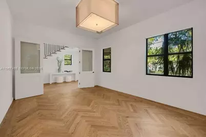 2330 Overbrook St, Coconut Grove, FL 33133 - Photo 12