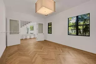 2330 Overbrook St, Coconut Grove, FL 33133 - Photo 12