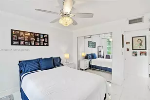 1400 St Charles Pl, Pembroke Pines, FL 33026 - Photo 28