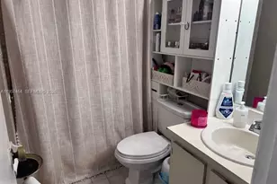 2480 W 67th Pl, Hialeah, FL 33016 - Photo 6