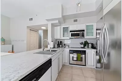 2067 S Ocean Dr #TH5, Hallandale Beach, FL 33009 - Photo 10