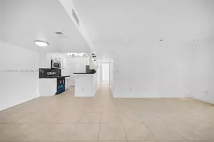 7483 SW 82nd St, Miami, FL 33143 - Photo 16