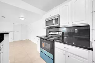 7483 SW 82nd St, Miami, FL 33143 - Photo 22
