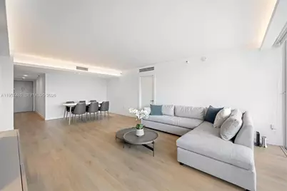 20505 E Country Club Dr #231, Aventura, FL 33180 - Photo 6