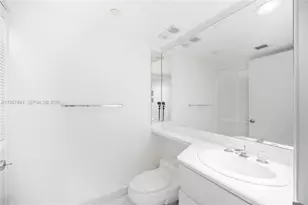16445 Collins Ave, Sunny Isles Beach, FL 33160 - Photo 14