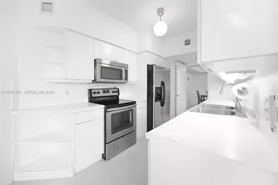 16445 Collins Ave #222, Sunny Isles Beach, FL 33160 - Photo 2