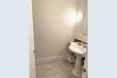 3502 Torremolinos Ave #F-32, Doral, FL 33178 - Photo 12