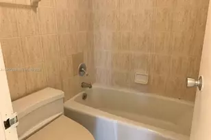 100 Lincoln Rd, Miami Beach, FL 33139 - Photo 14