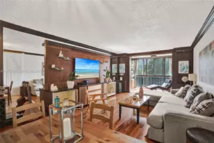 1000 NE 12th Ave, Hallandale Beach, FL 33009 - Photo 10