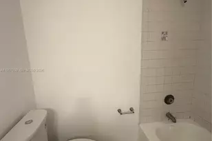 8401 SW 107th Ave, Miami, FL 33173 - Photo 20