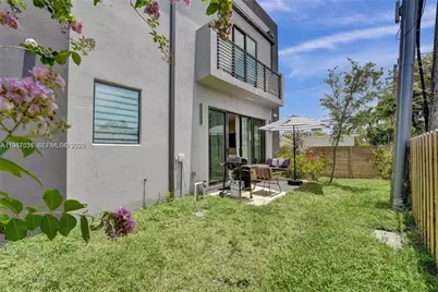 1617 NE 11th St #TH1, Fort Lauderdale, FL 33304 - Photo 16