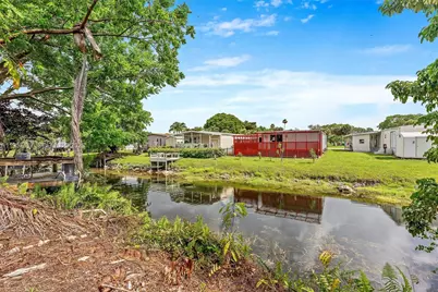 6073 NW 27th St, Margate, FL 33063 - Photo 22