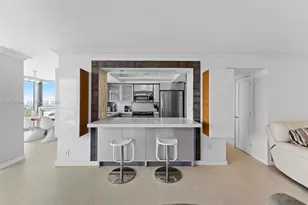 2655 Collins Ave, Miami Beach, FL 33140 - Photo 26