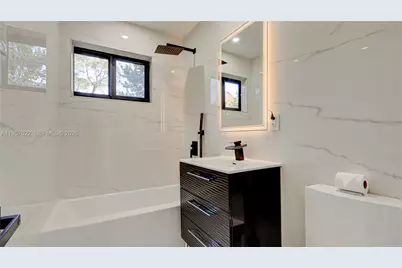 315 NE 160th Ter, Miami, FL 33162 - Photo 28