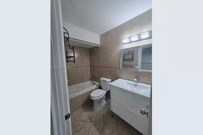 5151 W Oakland Park Blvd #303, Lauderdale Lakes, FL 33313 - Photo 8