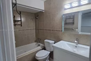 5151 W Oakland Park Blvd, Lauderdale Lakes, FL 33313 - Photo 8