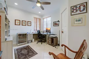 2742 NE Kinsington Circle, Weston, FL 33332 - Photo 32