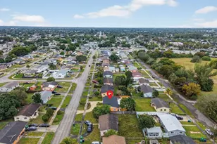 3427 NW 196th Ln, Miami Gardens, FL 33056 - Photo 38