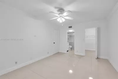 220 Lakeview Dr #113, Weston, FL 33326 - Photo 18