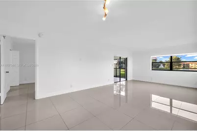 220 Lakeview Dr #113, Weston, FL 33326 - Photo 6