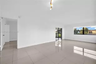 220 Lakeview Dr, Weston, FL 33326 - Photo 6