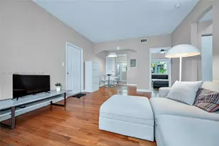 1561 Lenox Ave., Miami Beach, FL 33139 - Photo 2