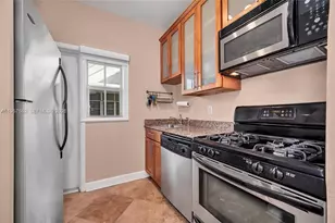 1561 Lenox Ave., Miami Beach, FL 33139 - Photo 8