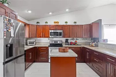2915 NW 95th Ave, Coral Springs, FL 33065 - Photo 14