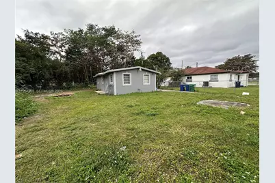 10136 E Hibiscus St, Palmetto Bay, FL 33157 - Photo 6