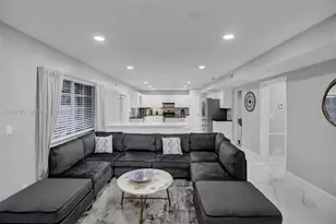 466 NE 8th Ave, Deerfield Beach, FL 33441 - Photo 18