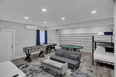 466 NE 8th Ave, Deerfield Beach, FL 33441 - Photo 26