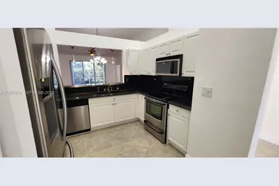 7400 S Aragon Blvd #3, Sunrise, FL 33313 - Photo 4