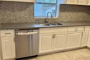 4333 SW 51st St, Dania Beach, FL 33314 - Photo 10